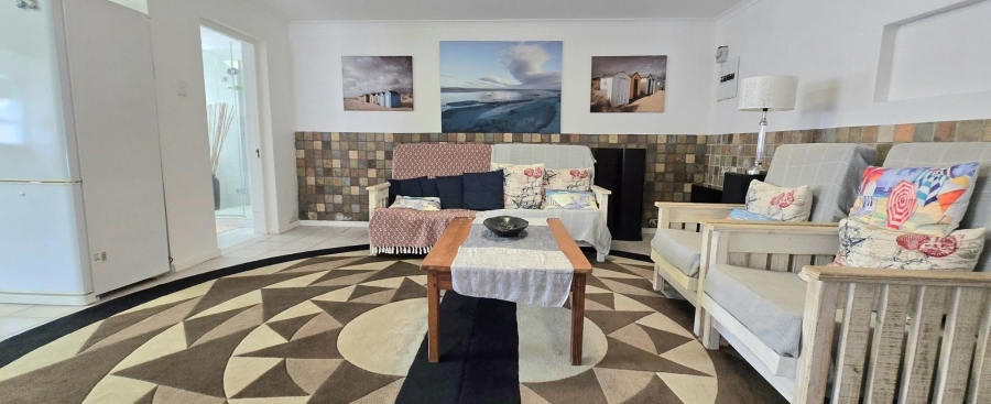 5 Bedroom Property for Sale in Franskraal Western Cape